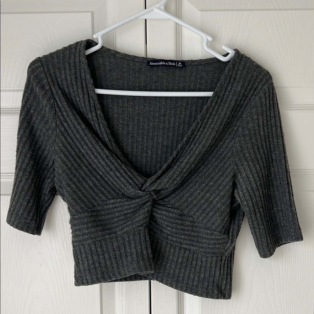 Abercrombie & Fitch Charcoal Ribbed Twist Front Crop Top